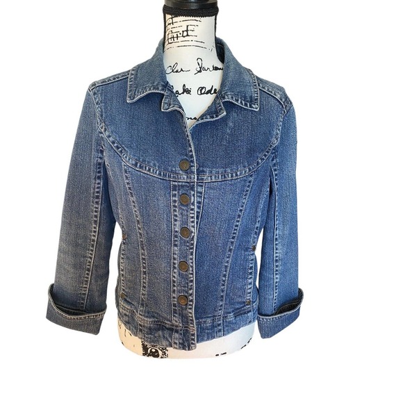Women’s Live a Little Size Medium Denim Jacket Flattering Fitted Blazer Casual - Picture 2 of 8